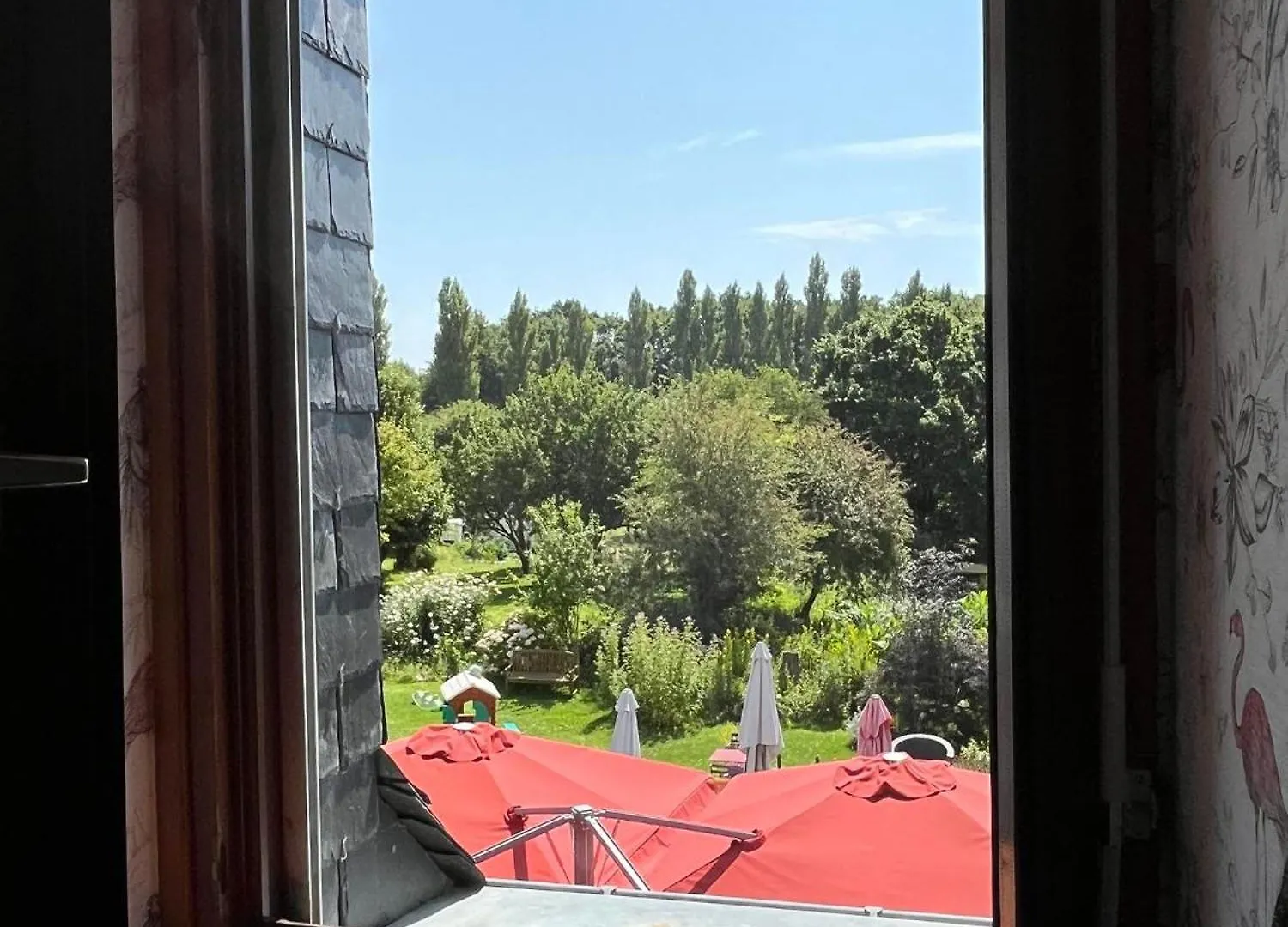 Auberge De La Chesnaie Pleudihen-sur-Rance 0*,  Francia